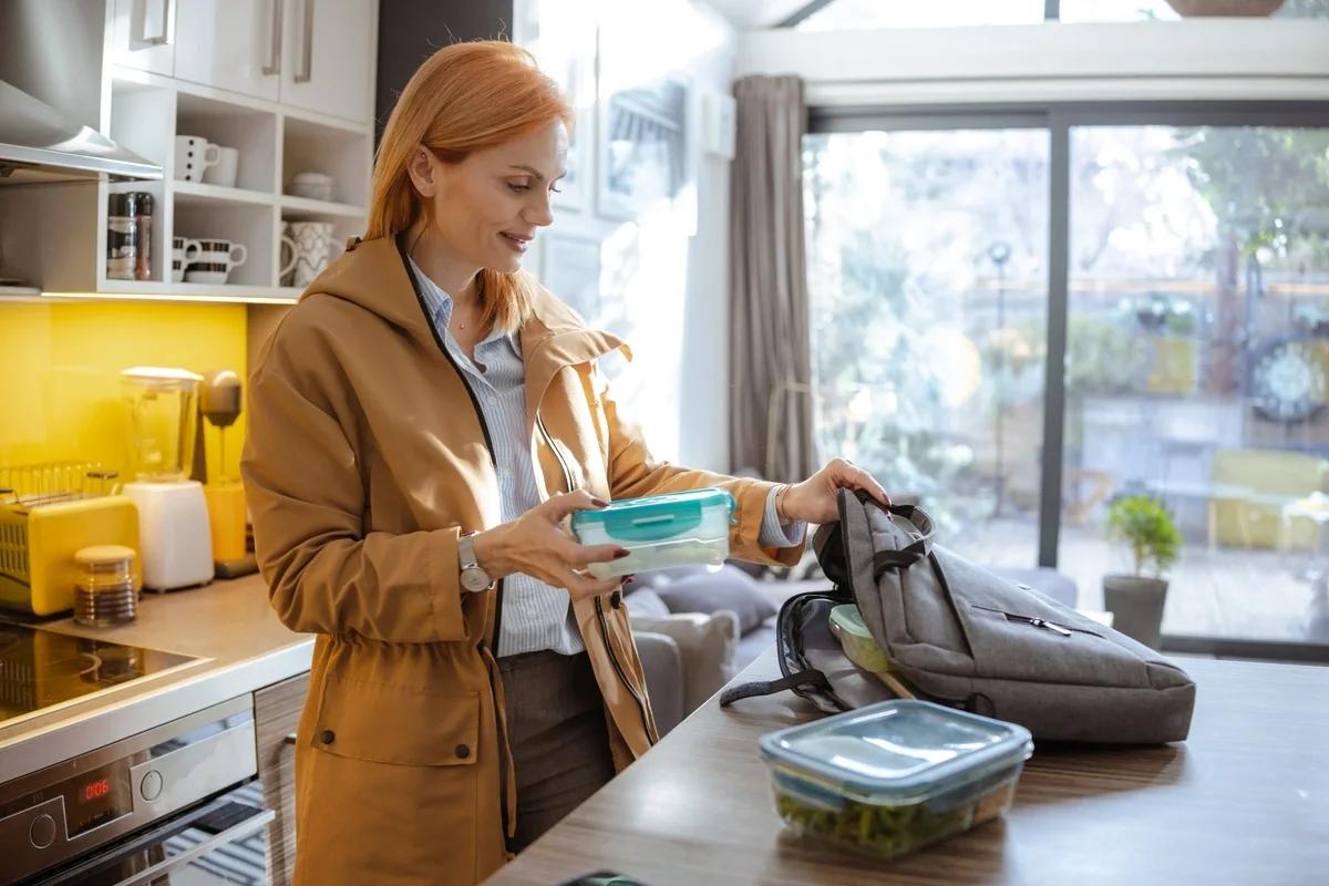 Making a packed lunch can save you money