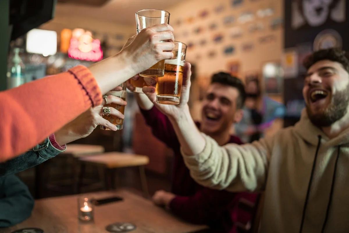 Would you accept financial advice from someone in the pub?