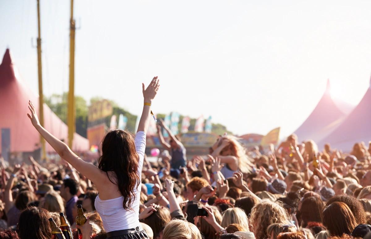 Keep your gig spending in check this summer