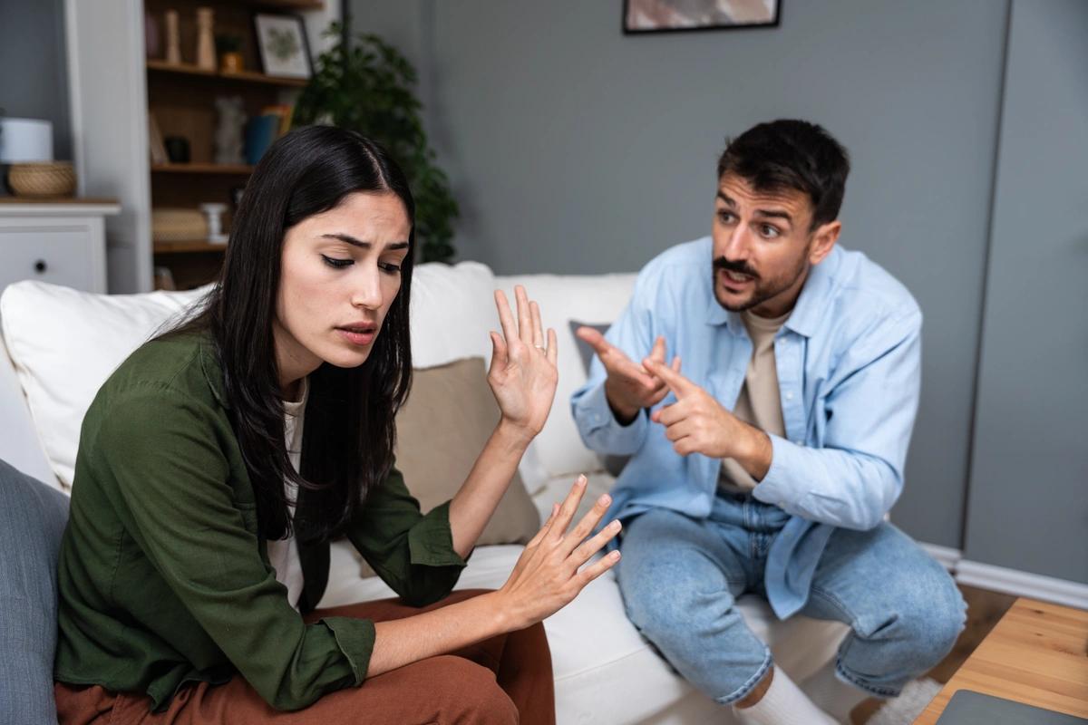 Couple arguing about money