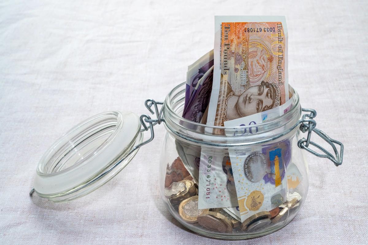 ‘Worried’ Brits building contingency funds