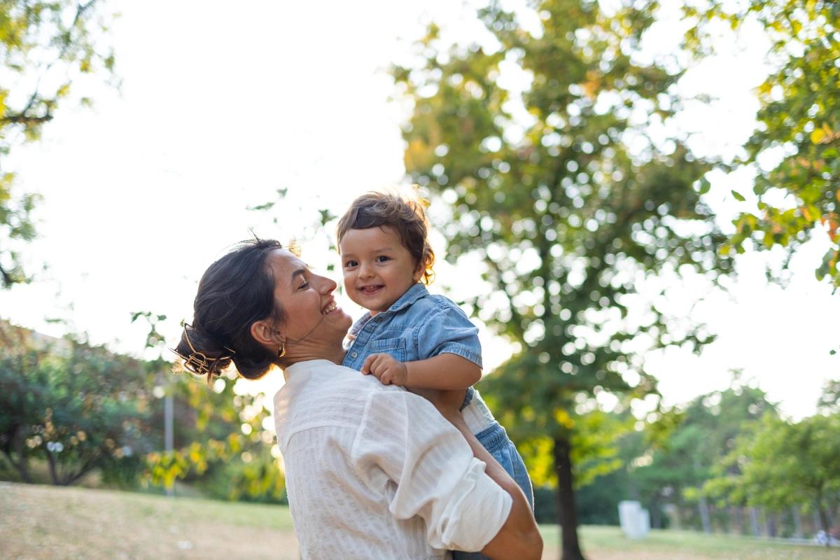 One-stop shops for parents to open across England