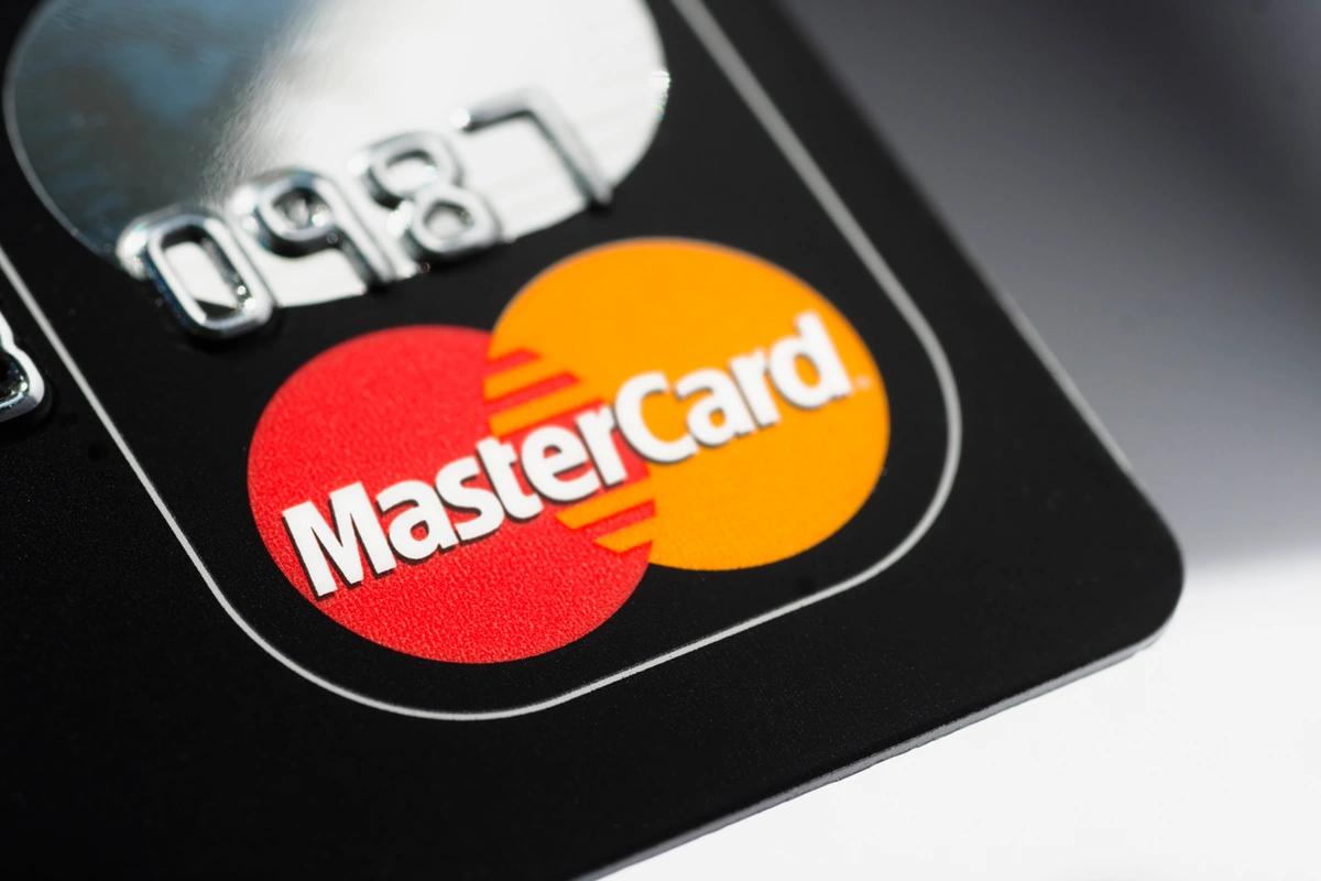The Mastercard symbol in the corner of a debit card