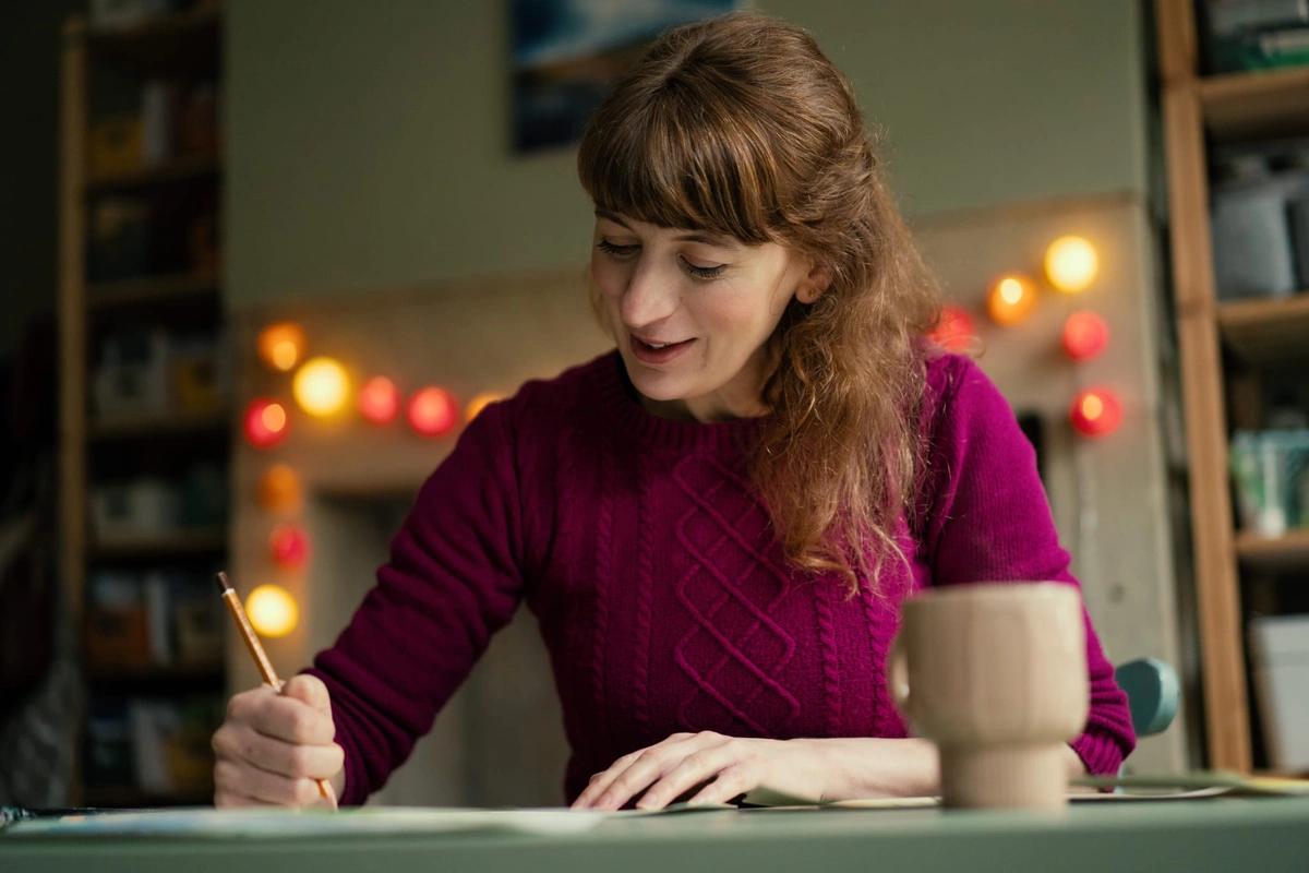 Julia drawing in her new studio