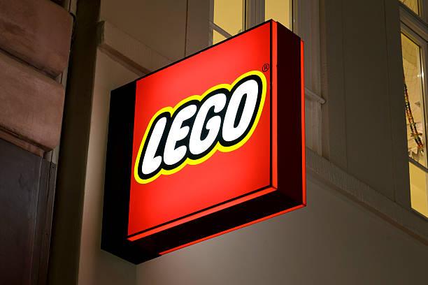 Image of the Lego logo