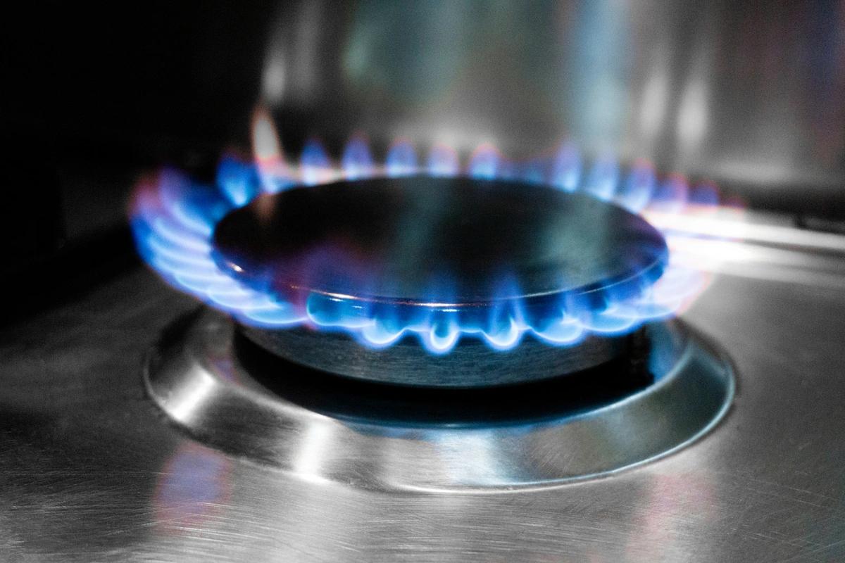 A close up of a lit gas ring.